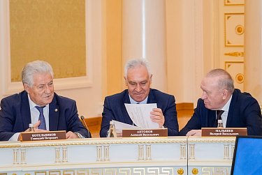 Оренбуржцы больше остальных довольны местными властями